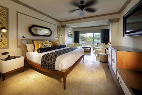 Grand Palladium Junior Suite